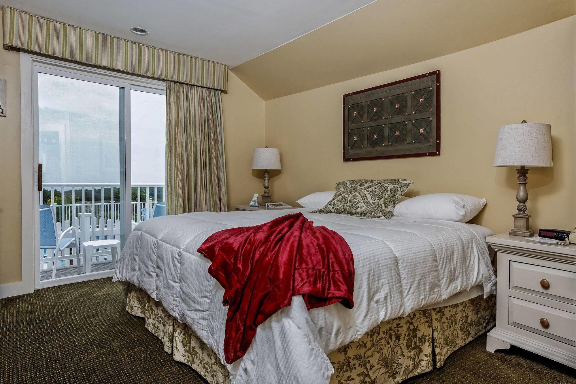 Glen Cove & Inn 2*