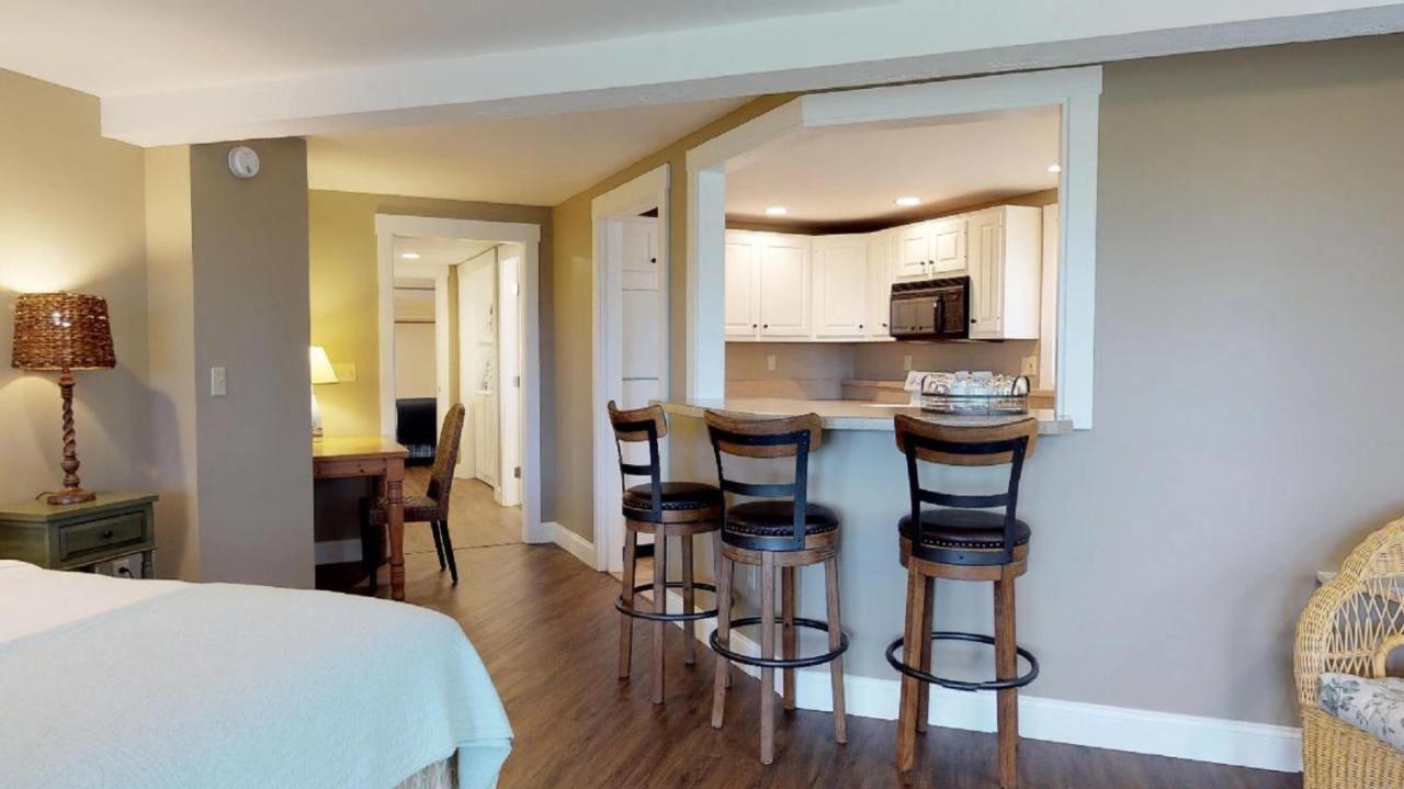 Inn Glen Cove & 2*